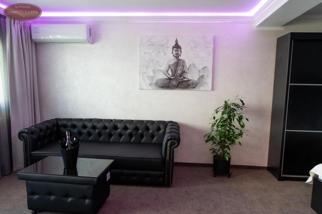מלון בוזאו Campus Caffe Mansion מראה חיצוני תמונה